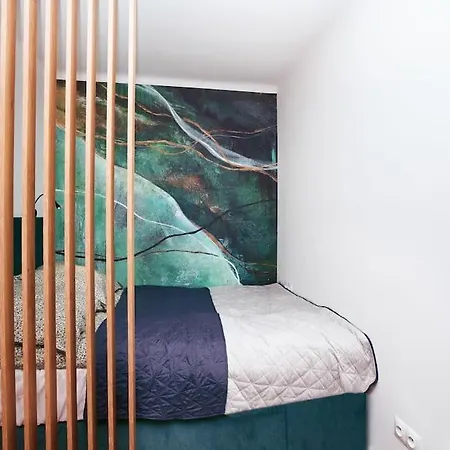 Apartament Green Apartment *